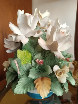 Escultura Vintage Flores Porcelana Napoli 33 X 22
