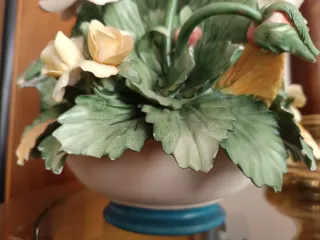 Escultura Vintage Flores Porcelana Napoli 33 X 22