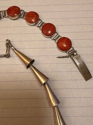 Collar, pulsera y pendientes plata y coral