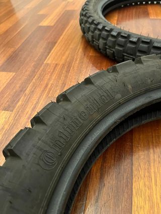 Pareja Neumáticos Continental TKC 80