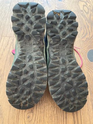 Bota de andar mujer cómoda