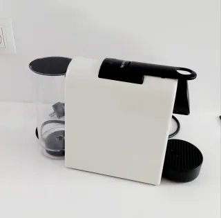 Cafetera Nespresso DeLonghi Blanca
