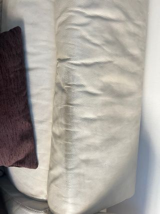 Sofá Natuzzi de piel eléctrico beige