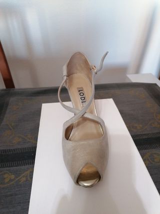 Sandalias LODI Talla 37 Plata