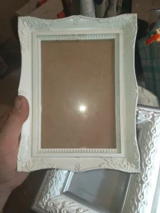 2 Marcos de Foto Blancos Decorados