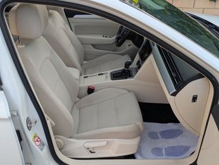 Volkswagen Passat 2.0Tdi DSG Techo Garantía IVA In