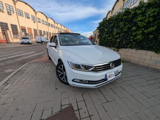 Volkswagen Passat 2.0Tdi DSG Techo Garantía IVA In