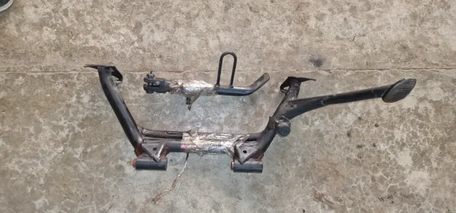 Caballete y Pata Cabra Suzuki Burgman 400