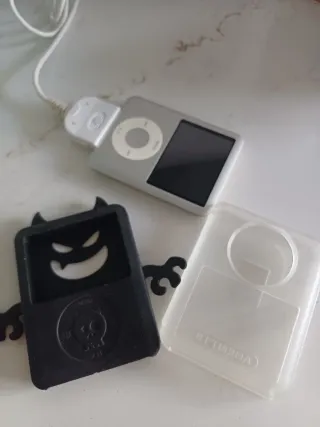 Apple iPod Nano 4GB Plata