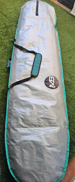 Tabla de surf WaveStorm con quillas y funda