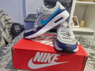 Zapatillas Nike Gris Blanco ☆☆☆ORIGINALES☆☆☆