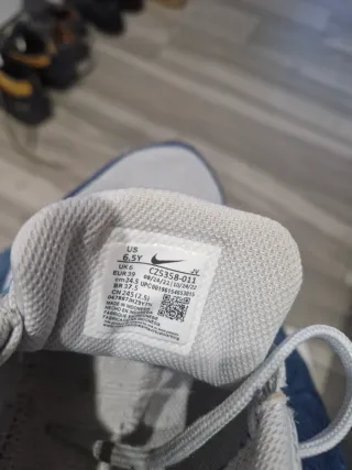Zapatillas Nike Gris Blanco ☆☆☆ORIGINALES☆☆☆
