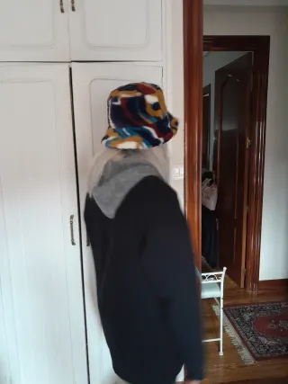 Sombrero piel sintética multicolor