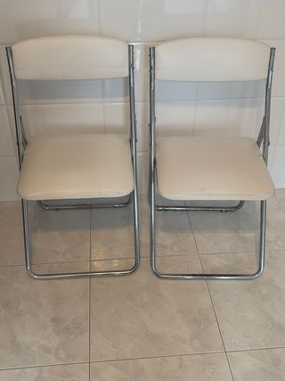 Mesa de madera blanca de cocina ovalada extensible