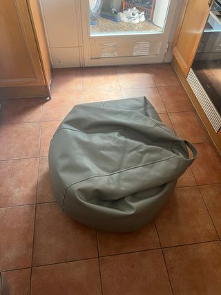 Puff pera gris polipiel