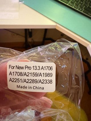 Funda + Protector MacBook Pro 13 2016-2022