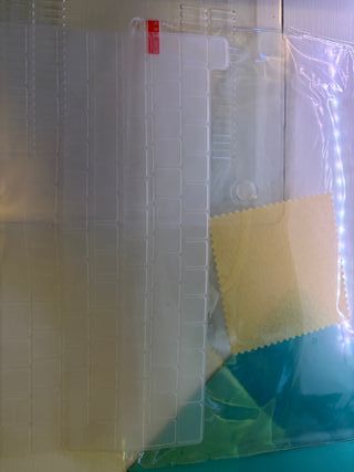 Funda + Protector MacBook Pro 13 2016-2022