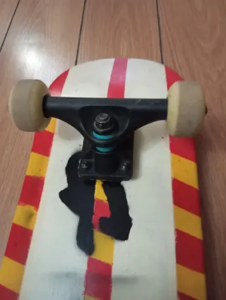 Skate Board con Diseño Rayas