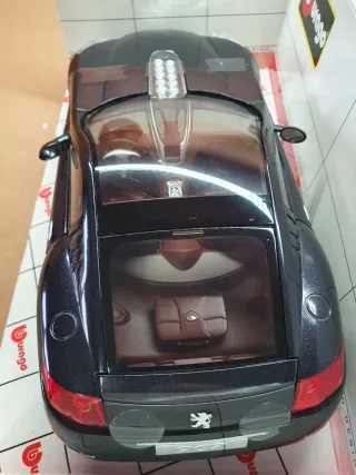 Peugeot Concept Car Bburago scala da 1/18