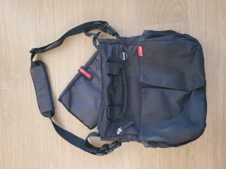 Bolsa Pañalera Skip Hop Negra