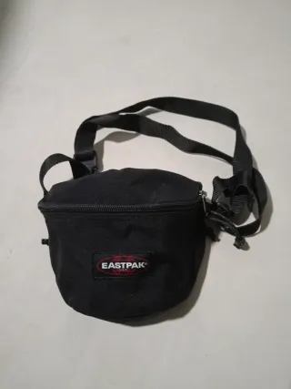 Riñonera Eastpak Negra