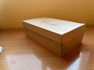 Zapatos planos elegantes punta fina color bronce ·