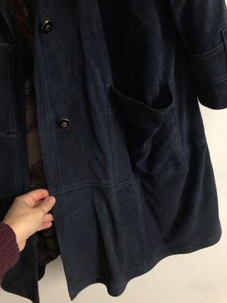 Gabardina de piel azul marino