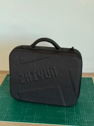 Estabilizador Gimbal Zhiyun Crane 4 Combo