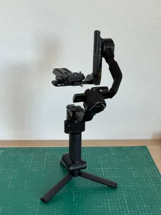 Estabilizador Gimbal Zhiyun Crane 4 Combo