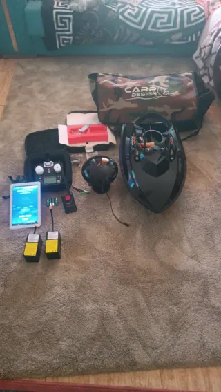 Barco Cebador con GPS y sonda CARP DESIGN