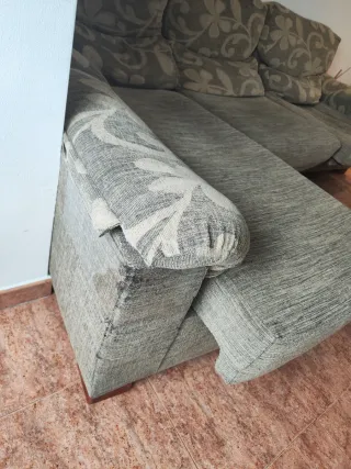 Sofá chaiselongue tela beige y gris