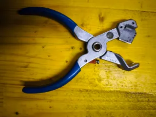 Cortatubos neumático Festo