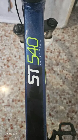 Bicicleta RockRider ST540 Azul