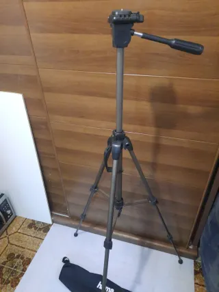 Trípode 1.5m Hama Profesional