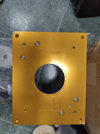 Elevador de precisión para router.
