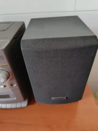 Minicadena Thomson Plata y Negra