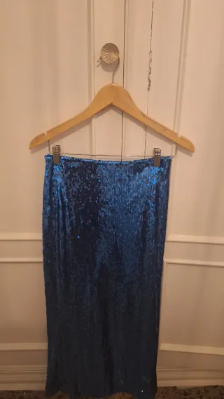 Falda azul lentejuelas