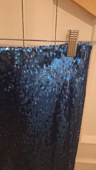 Falda azul lentejuelas