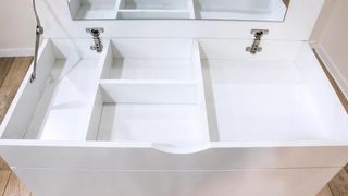 Cómoda blanca con espejo - envio  gratis