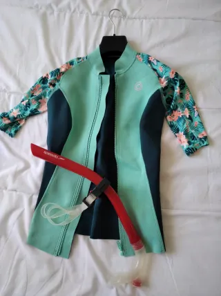 Chaqueta neopreno y snorkel Speedo