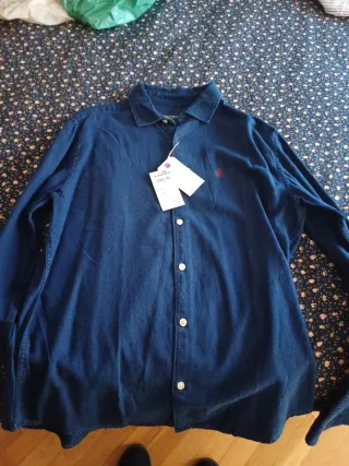 Camisa de hombre azul