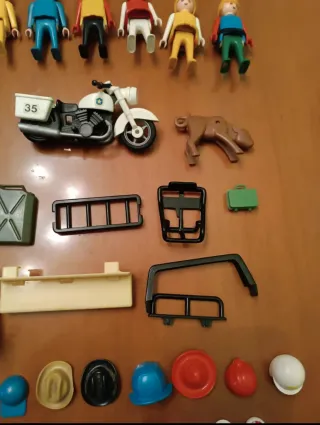 1980 Playmobil 115 piezas+robot!! Muy valoradas
