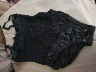 Body de encaje negro