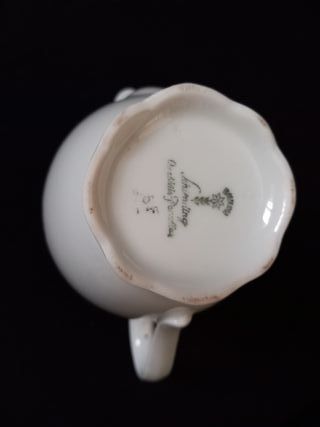 Leiteira Bavaria com Flores Rosas