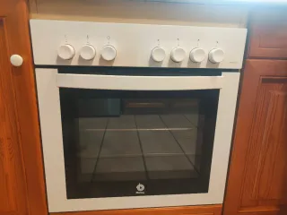 Horno Balay Blanco con Placa de Gas