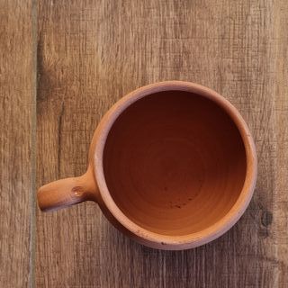 Tazza in terracotta fatta a mano