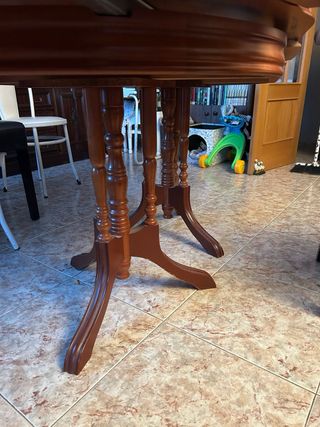 Mesa de comedor extensible de madera