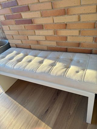 Pack de 4 banquetas BoConcept Piel Blanca y Metal