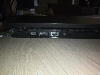 PS4 Slim negra + mando PS4