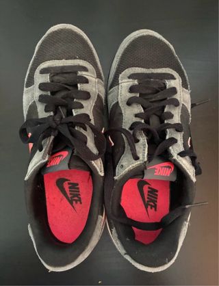 Nike Genicco Negro y Rosa